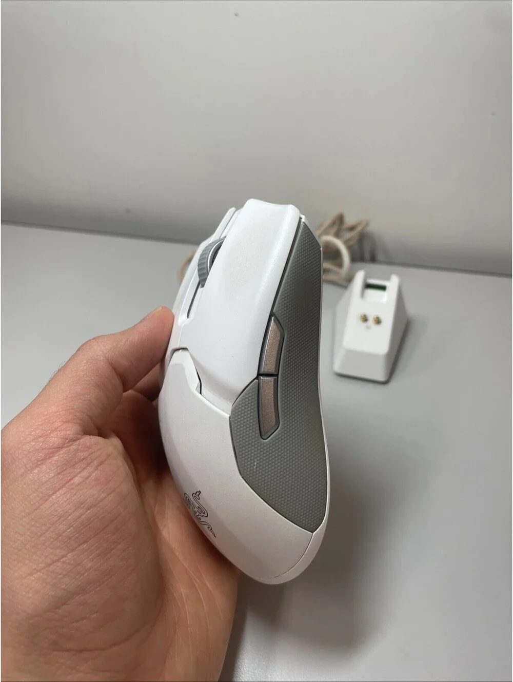 Razer Viper Ultimate - Wireless Gaming Mouse w/Dock - Mercury - Great Condition